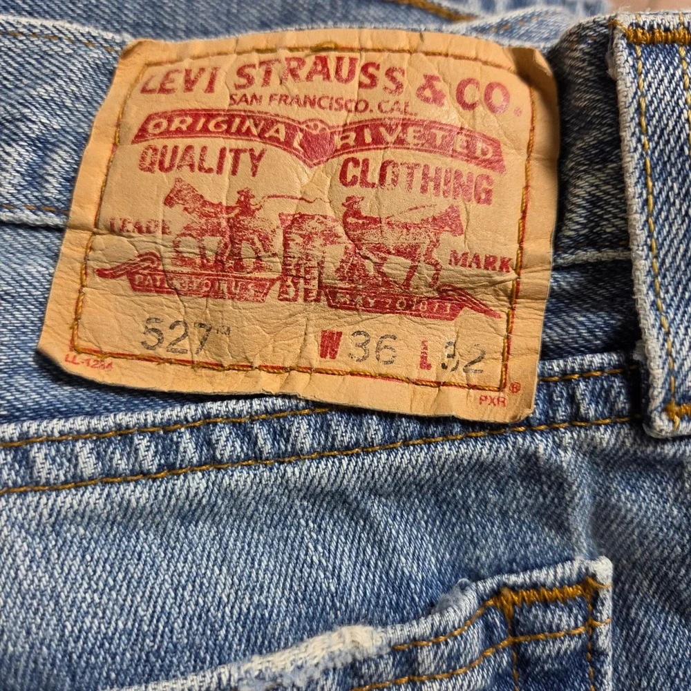 Levi's 527 Low Boot Cut Jeans Mens 36x32 Cotton Medium Wash Blue Western Grunge